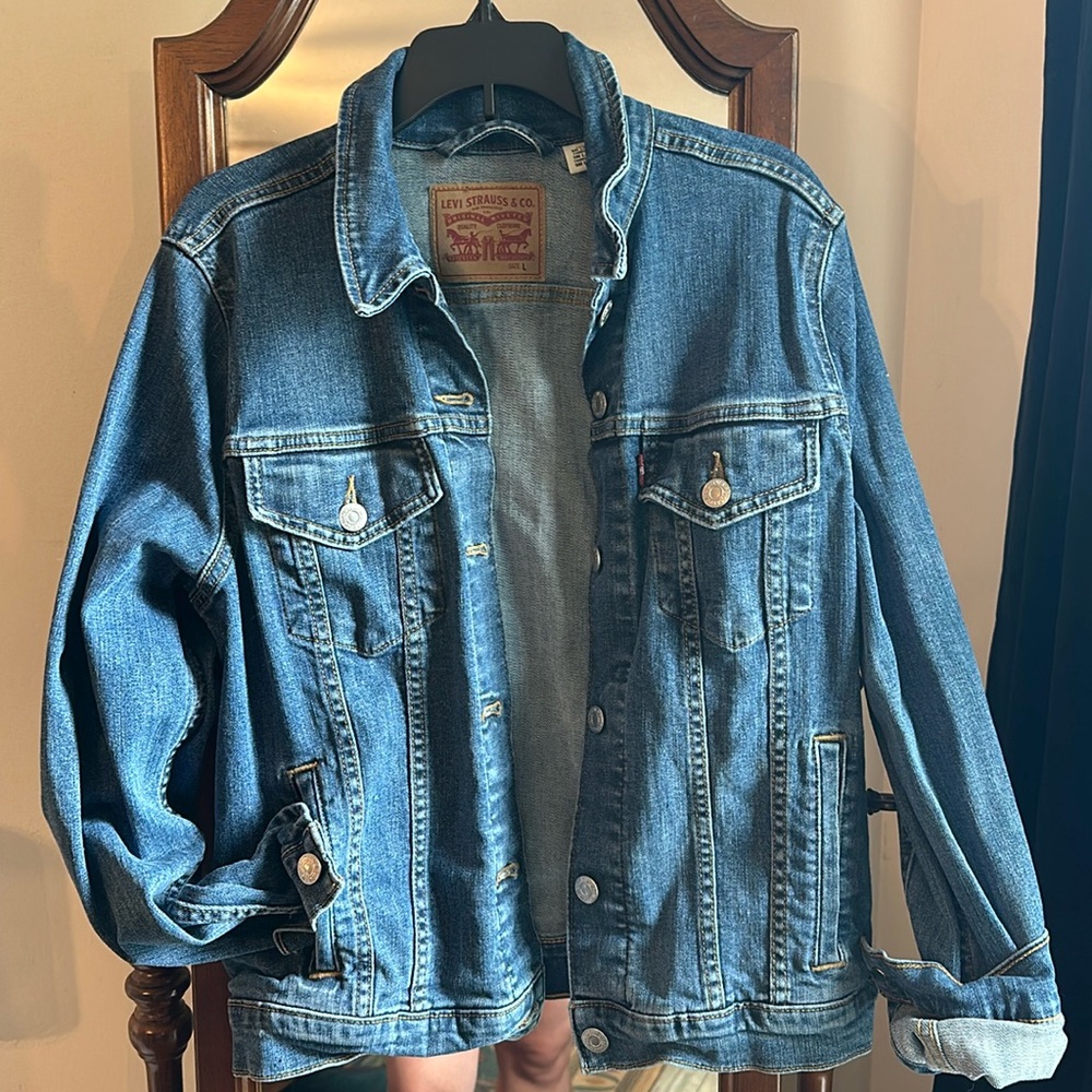 Levi’s Women’s Jean Jacket size L